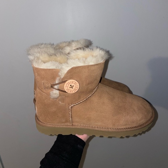 UGG - Mini Bailey Button II Genuine Sherling Boot - Chestnut - Women - Picture 3 of 10